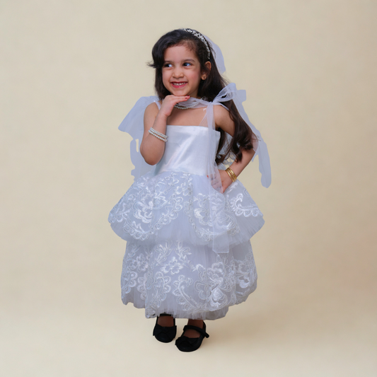 فستان أطفال تول أبيض مطرز